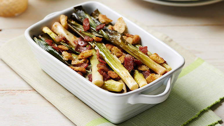 Roasted baby leeks with bacon